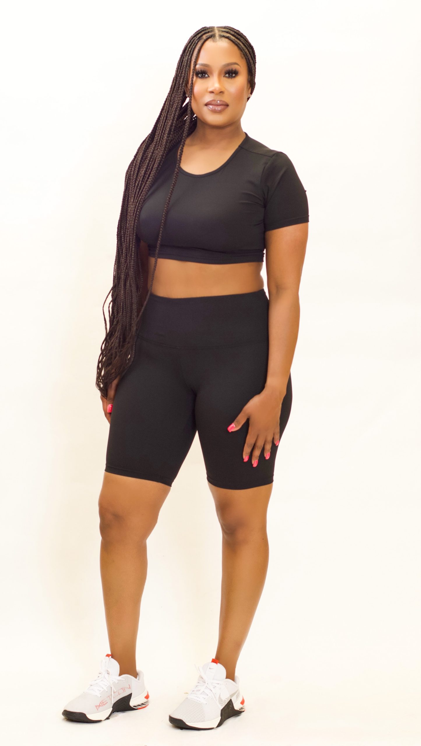 Flattering black solid high rise short set